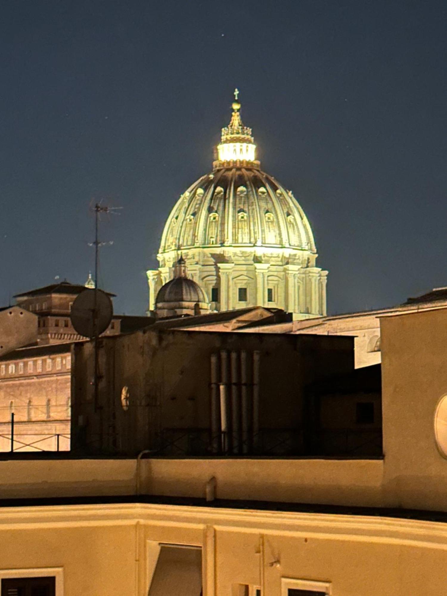 Ricettiva Risorgimento San Pietro E Musei Vaticani Рим Экстерьер фото